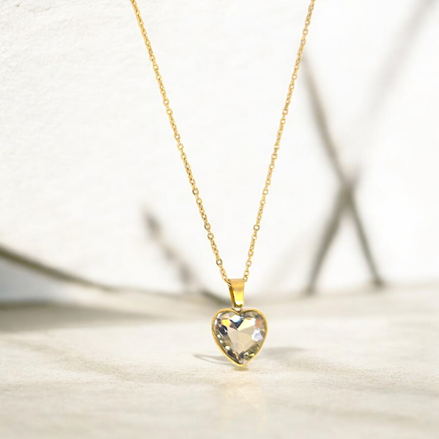 Collana cuore beige