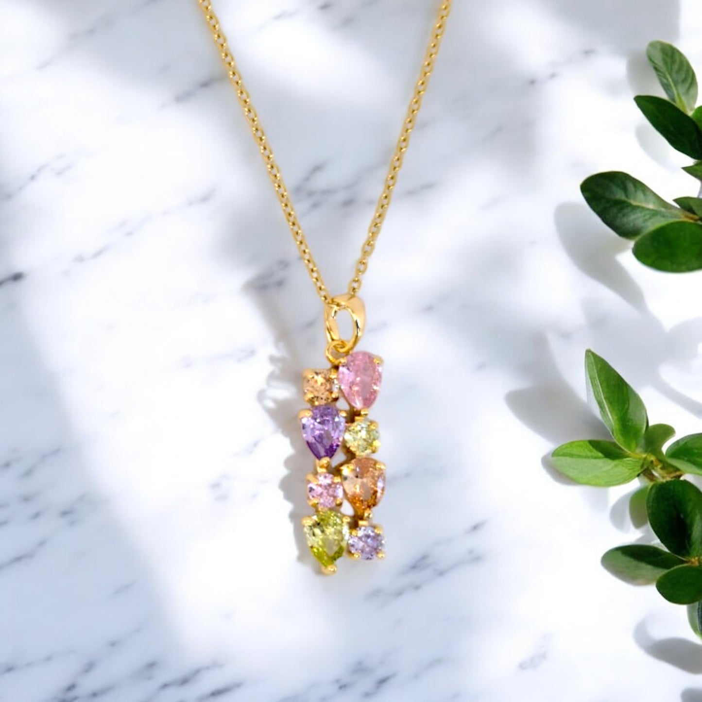 Collana con cristalli multicolor