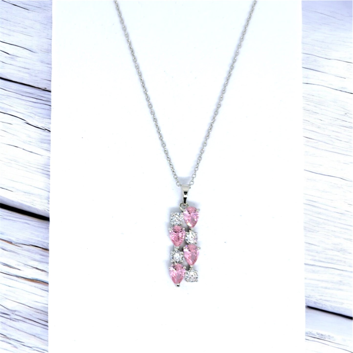 Collana con cristalli rosa