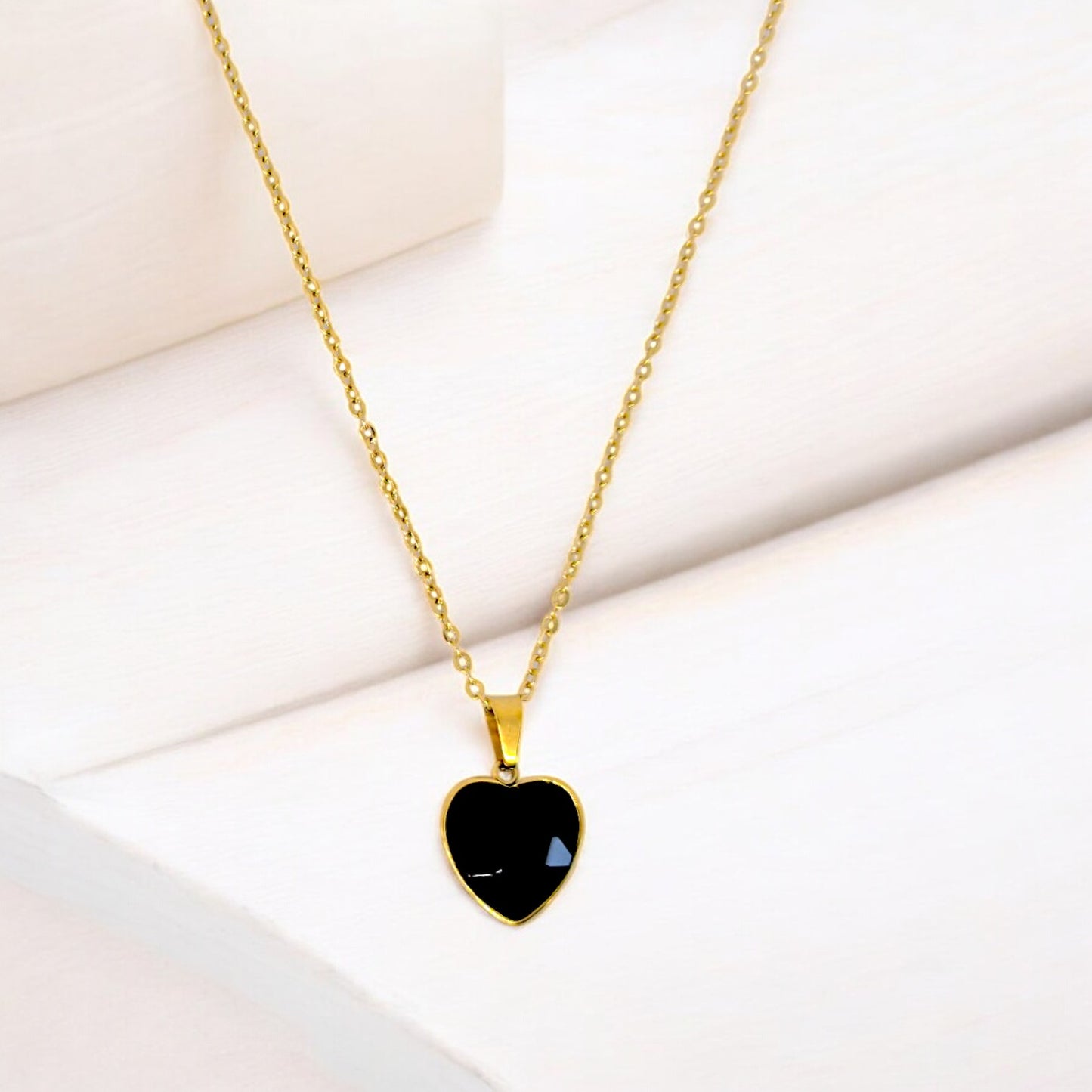 Collana cuore nera