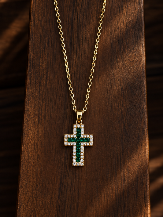 Collana con croce verde