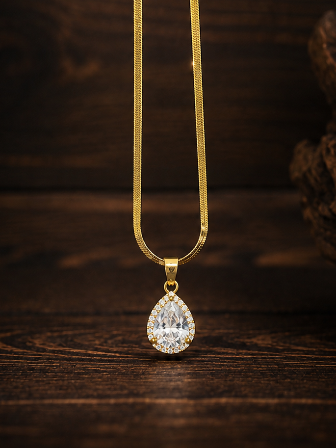 Collana dorata goccia