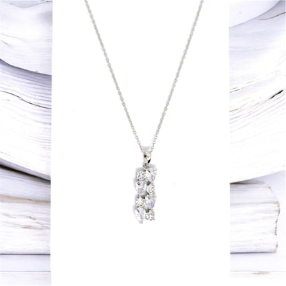 Collana con cristalli bianchi