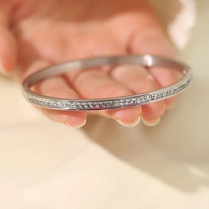 Bracciali rigidi con strass